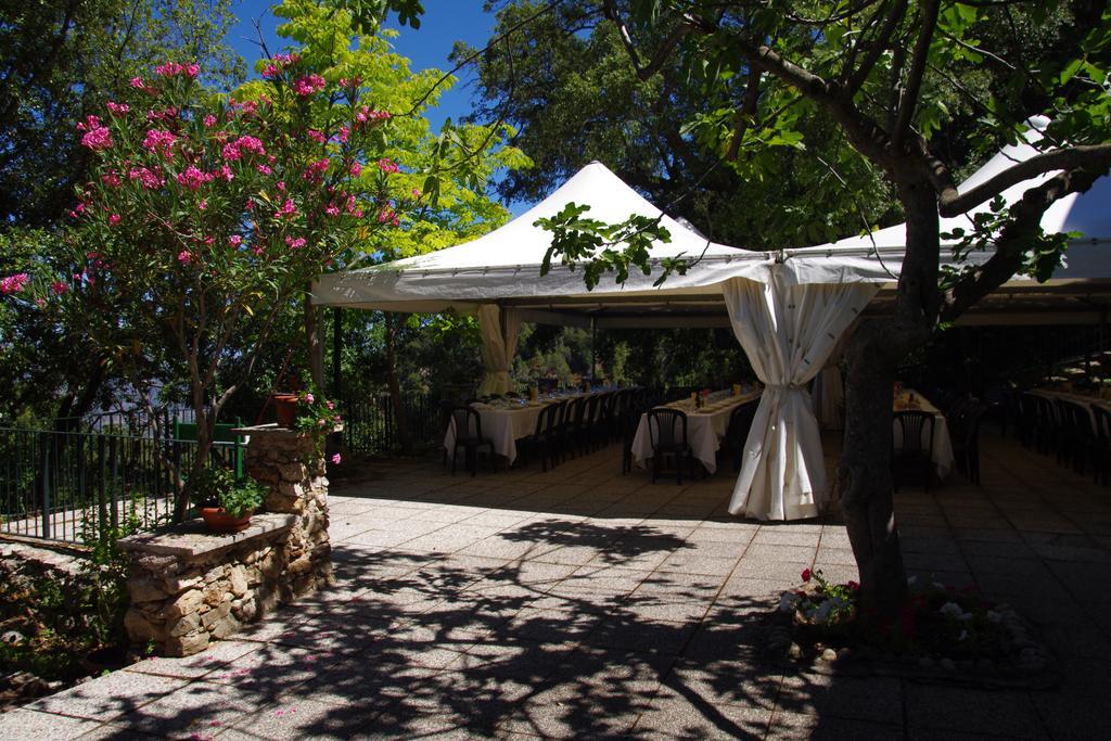S'Enis Monte Maccione Hotell Oliena Exteriör bild