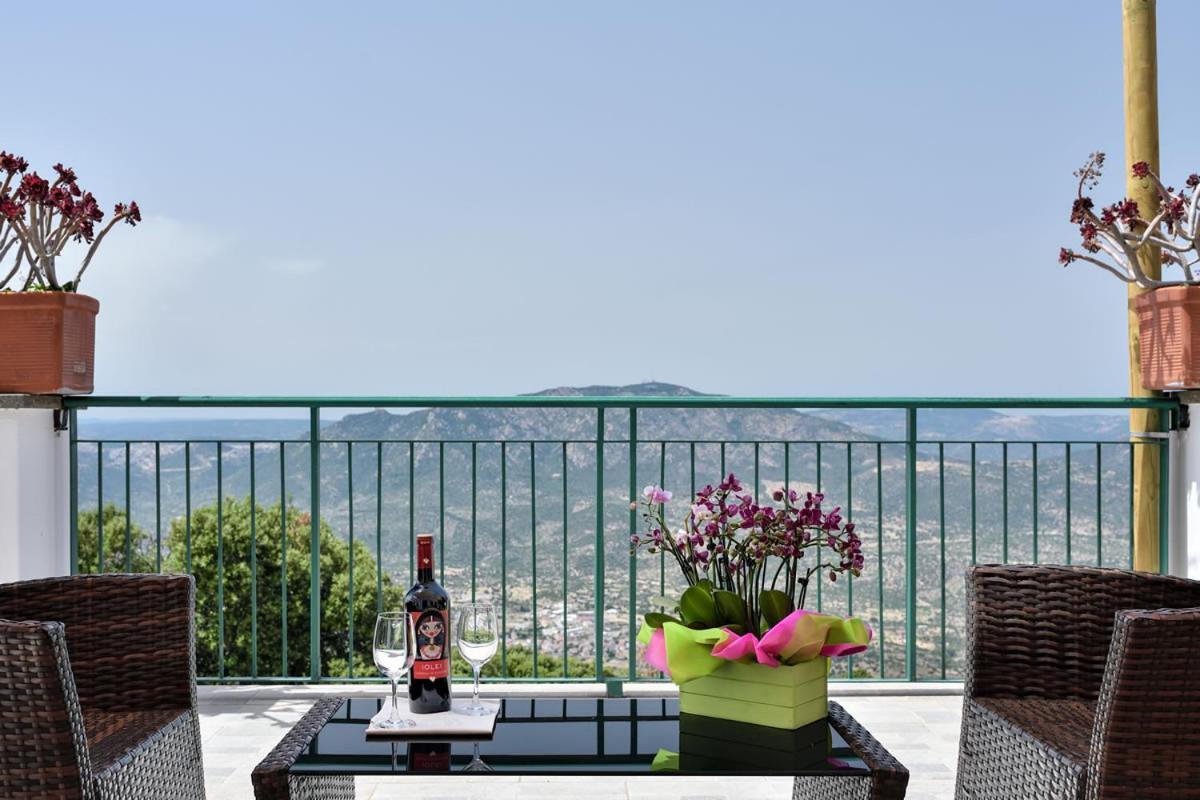S'Enis Monte Maccione Hotell Oliena Exteriör bild