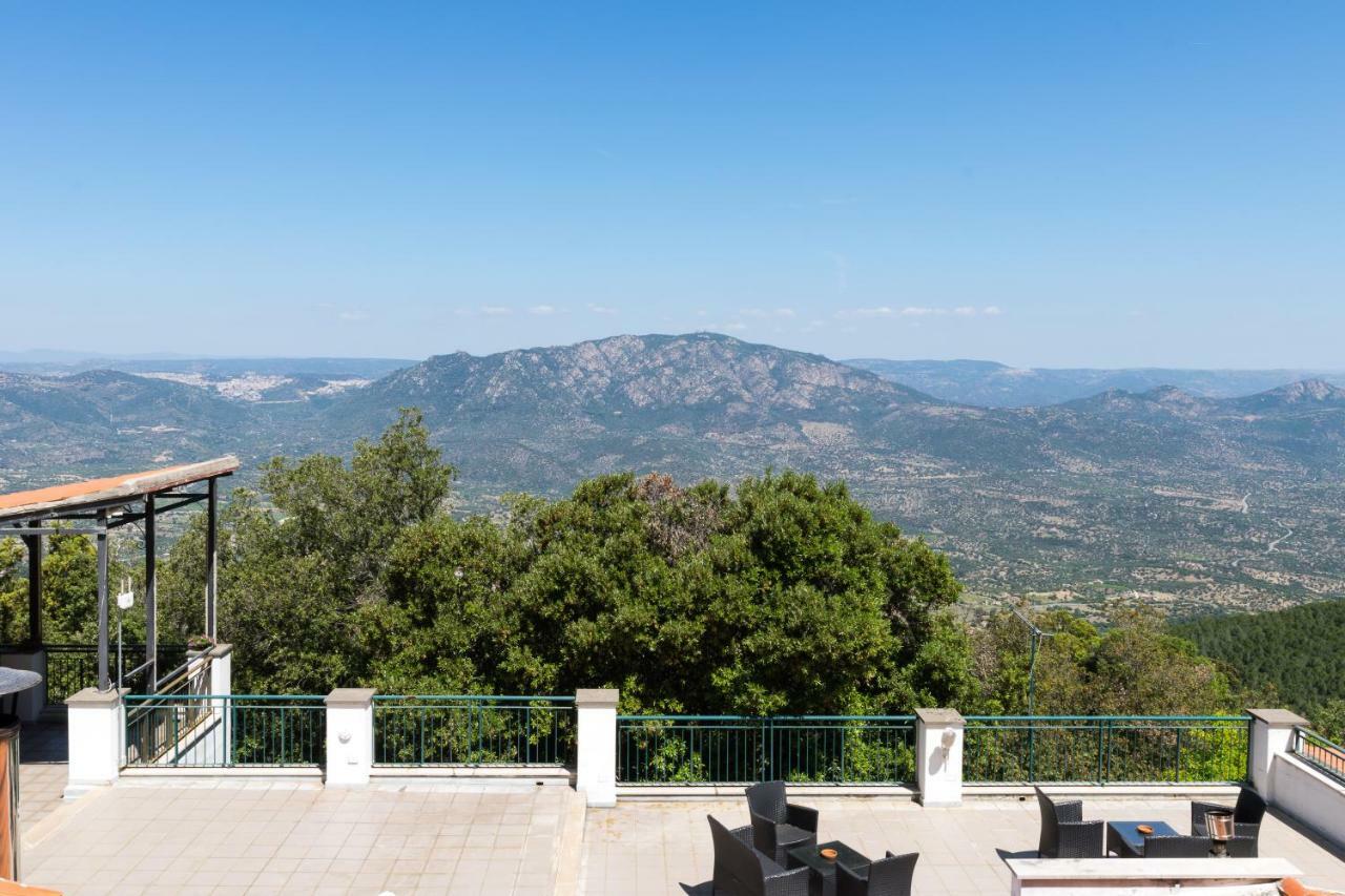 S'Enis Monte Maccione Hotell Oliena Exteriör bild